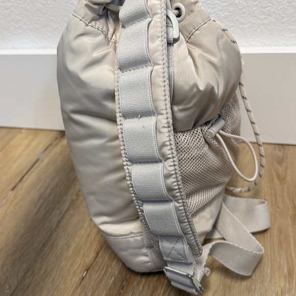 Dagne Dover nova sling bag. Color moonbeam. - Picture 7 of 13